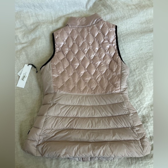 Calvin Klein Women's Blush Quilted Vest - Picture 6 of 10